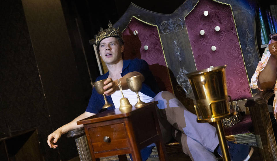 Extended in Dallas: The Boozy Shakespeare Show Where Actors Take 5 Shots