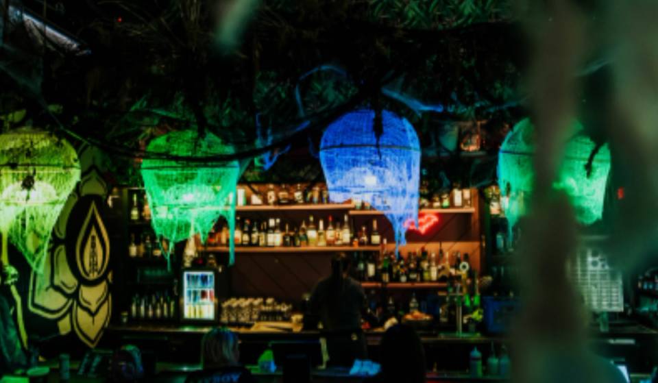 Un pop-up de cócteles de Halloween tremendamente oscuro vuelve a DFW el mes que viene