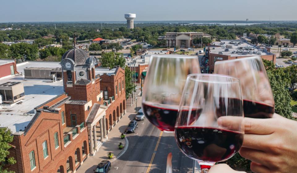 Shutting down Historic Main Street for four days of Texas wine and craft brews, a massive 40th-anniversary wine festival is officially taking over Grapevine with free admission this Thursday