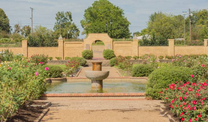 El jardín de rosas más grande del país acogerá la semana que viene un festival de rosas a lo grande, en su mayor parte gratuito, a una hora y media de Dallas.