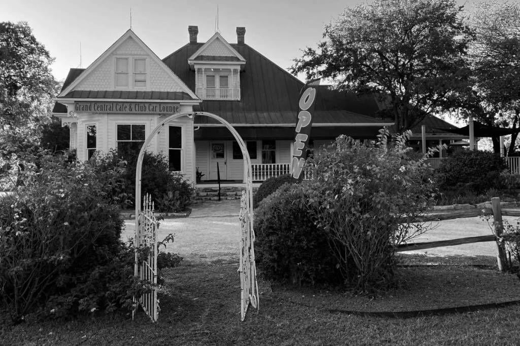 Image shows the Texas Chain Saw Massacre house.