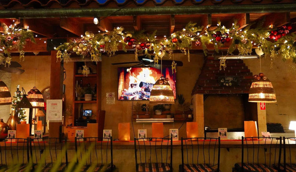 D.C.’s Most Festive Holiday Bars Are Returning For 2025 – With Cozy Chalets,  Life-Sized Snow Globes & More