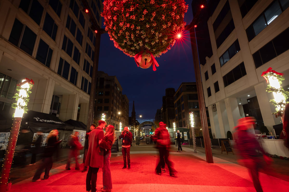 mingle-under-the-mistletoe-at-this-new-festive-event-in-downtown-dc