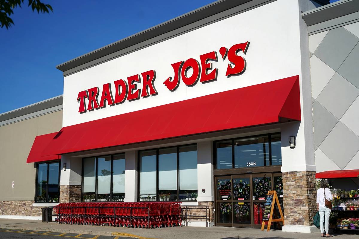 A New 11,307 Sq. Ft. Trader Joe's Is Set To Open In DC Next Week, image size:1200x800