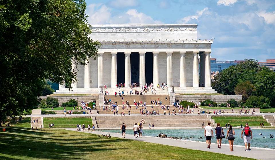 There&#8217;s An Extreme Weather Warning In D.C.: Heatwave Tips, Spray Parks And Cooling Centers For Staying Cool This Week