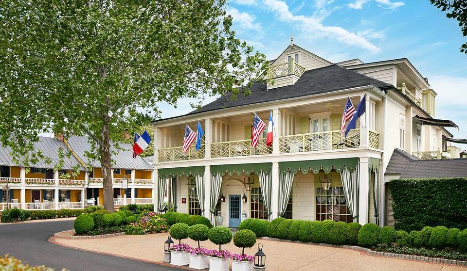 This DMV Area Getaway Was One Of The Only Places In The World To Be Ranked Five Stars For Both Lodging And Dining By The Forbes Travel Guide