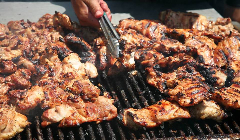 The 16th Beer, Bourbon, &#038; BBQ Fest In Virginia Offers All-You-Can-Drink Samples And Some Of The Best BBQ Pitmasters