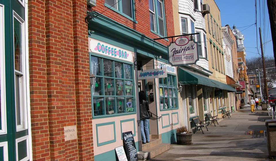This Village Just Two Hours From D.C. Is The Oldest ‘Spa Town’ In America & Is Known For Having Some Of The World’s Best Tasting Tap Water