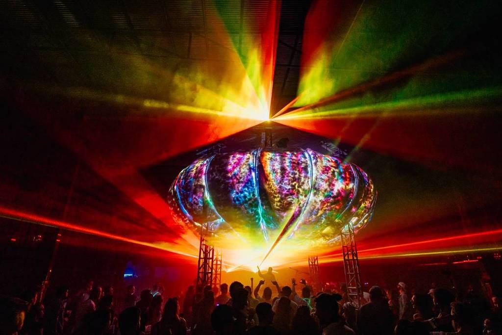 The Fluffy Cloud dance party