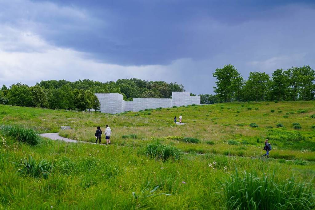Approaching the Pavilions at Glenstone