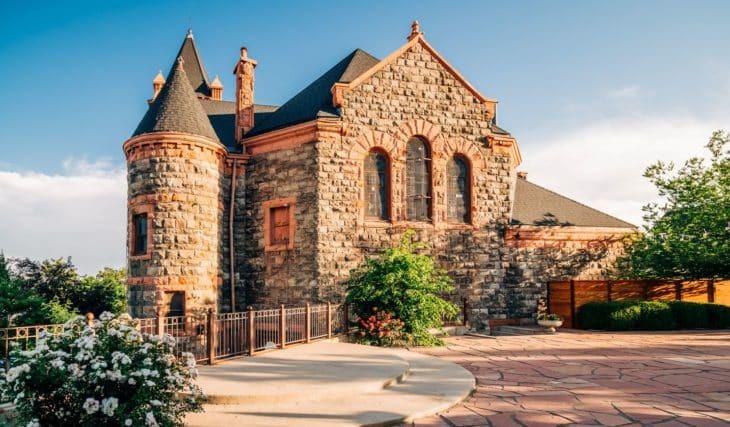 How Denver’s historic Kirk of Highland transformed a Richardsonian Romanesque church into a scenic venue with skyline views