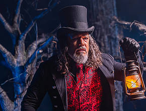 Sip On Crafted Cocktails &#038; Listen To Dickens Tales At This Pop-Up Holiday Experience In Detroit