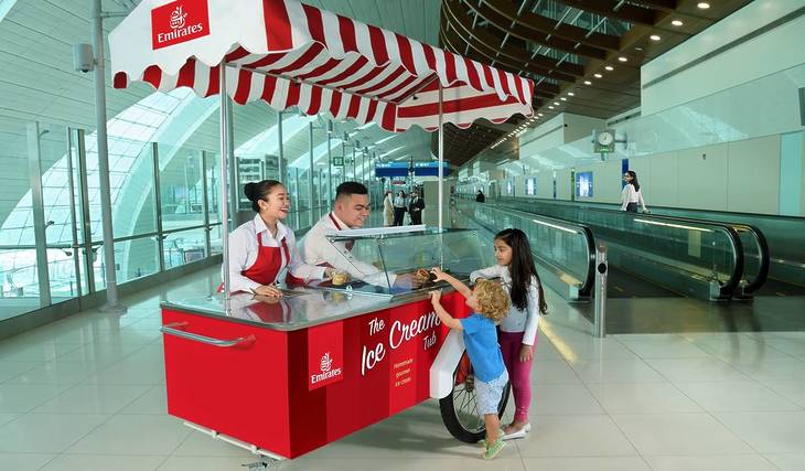Emirates geeft deze juli gratis ijs aan passagiers op Dubai International Airport