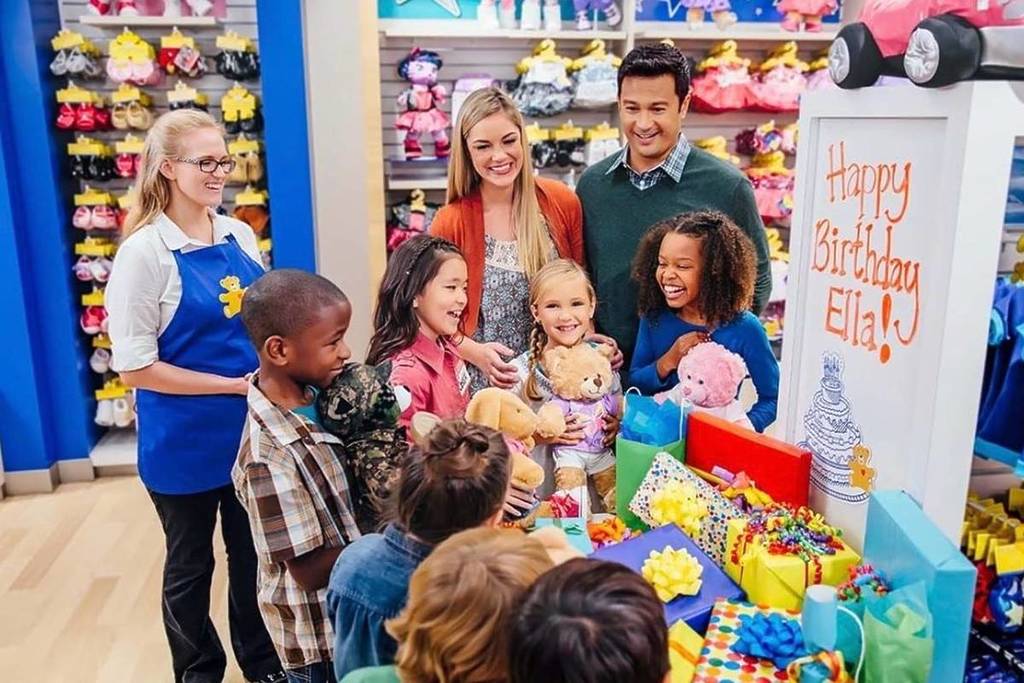 Een kinderfeestje bij Build-A-Bear Workshpp