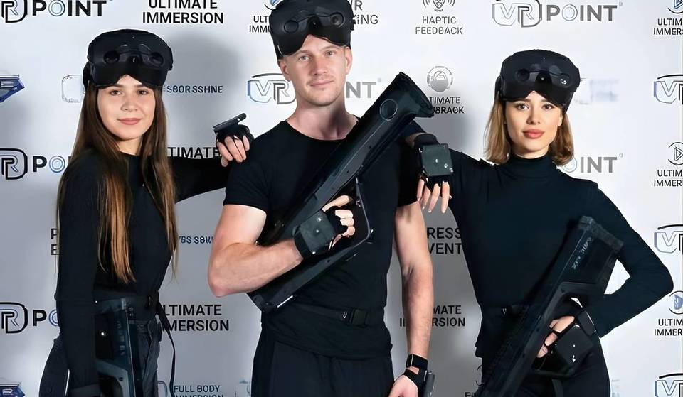 Appel à tous les gamers de Dubaï : entrez dans la première et unique arène VR en libre circulation des Émirats arabes unis, ici même à Al Quoz.