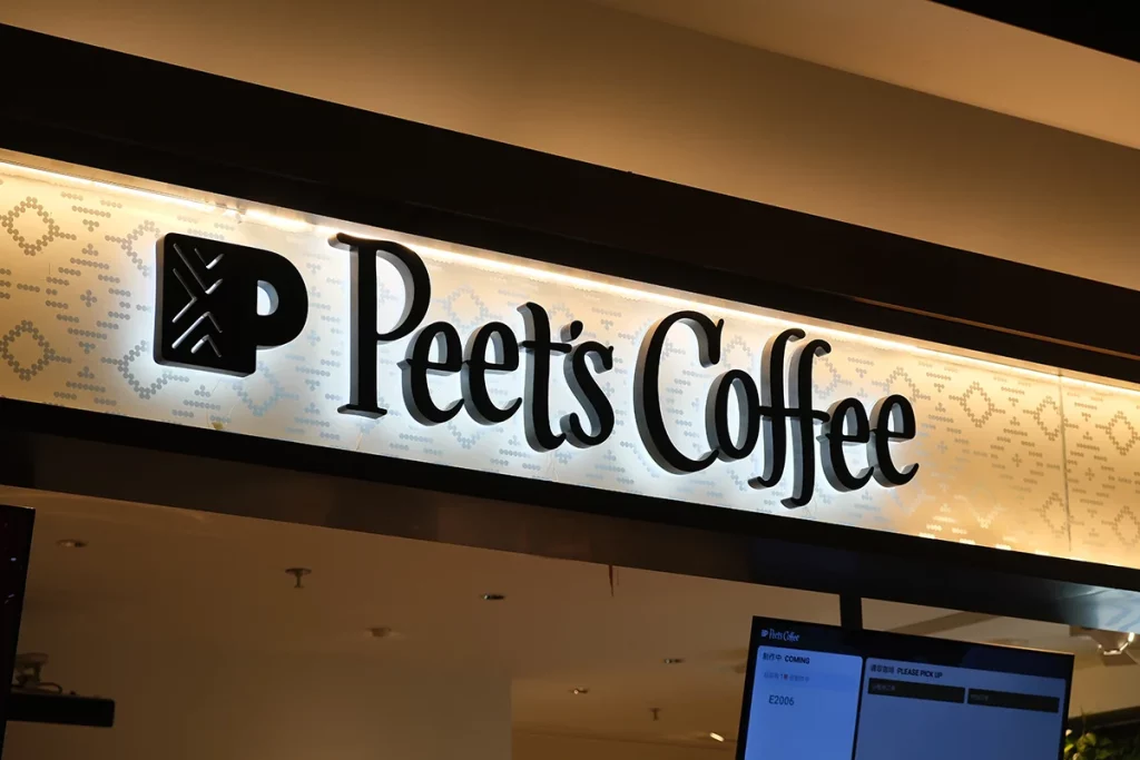 Peet’s Coffee vuelve con su viral descuento por matrícula en Dubái — Y sí, podrías pagar solo 5 AED