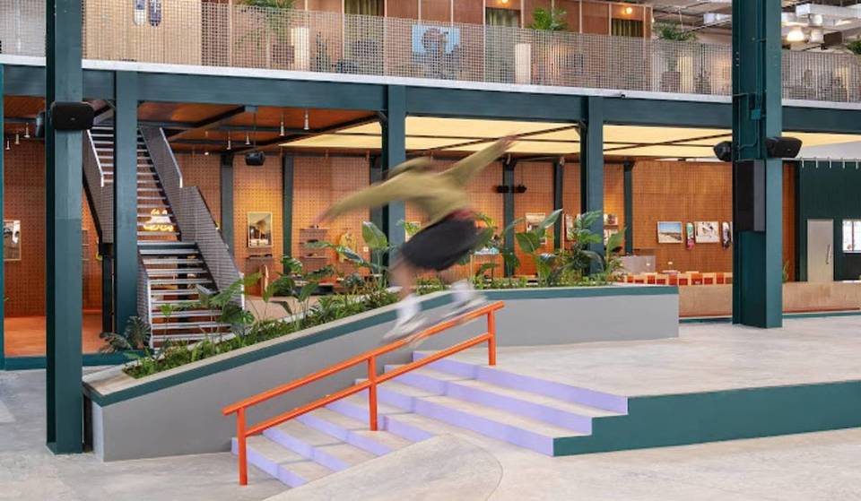 Reste au courant de l’actualité du premier skatepark couvert de Dubaï – avec un café d’inspiration marocaine, un magasin de skate et l’entrée gratuite