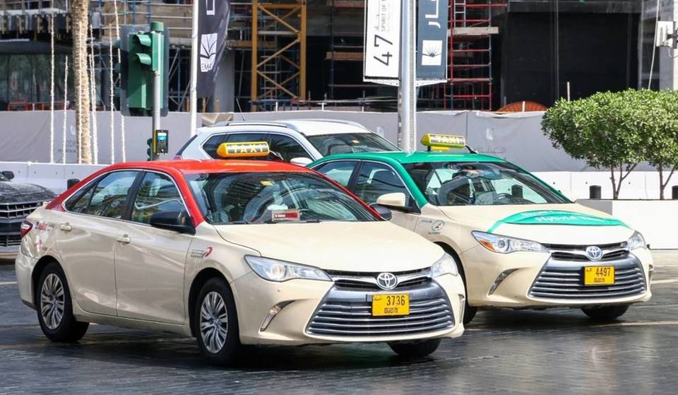 Curious about what the taxi roof colours in Dubai represent? Here’s everything you need to know