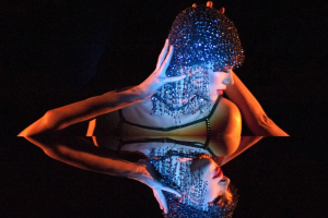 El glamour parisino llega a The Palm con el debut de Crazy Horse Paris en Dubái