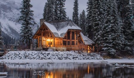 8 Must-Visit Winter Destinations For The Perfect Staycation In Canada
