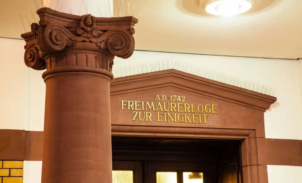 Entrance to the Logenhaus zur Einigkeit in Frankfurt
