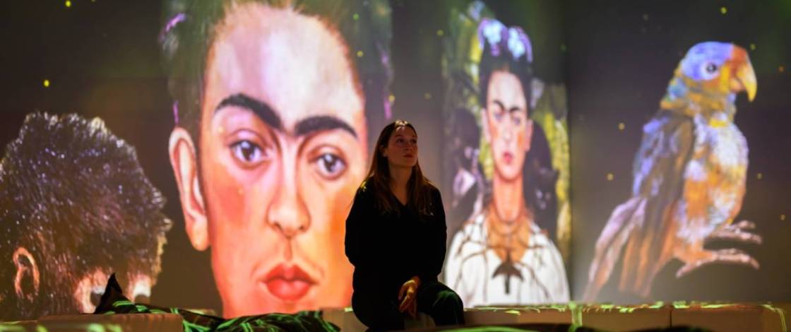 Experience Frida Kahlo up close in Frankfurt: Join us on a colorful journey through the world of Mexico’s most famous artistic icon