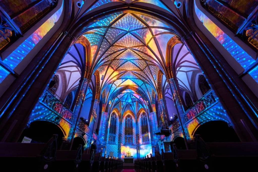FLOW Frankfurt Immersive Light Show