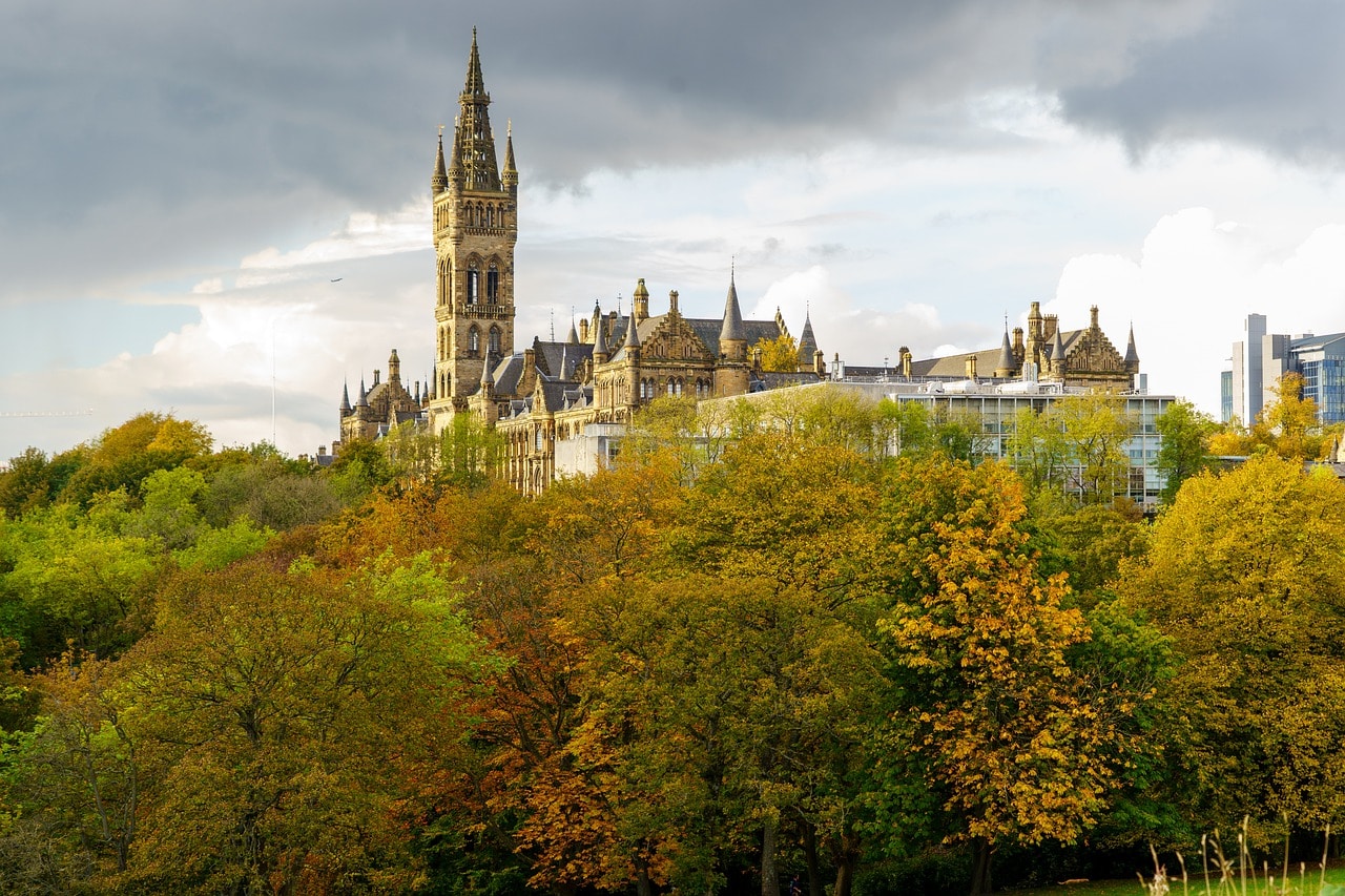 here-are-16-beautiful-photos-of-glasgow-during-autumn