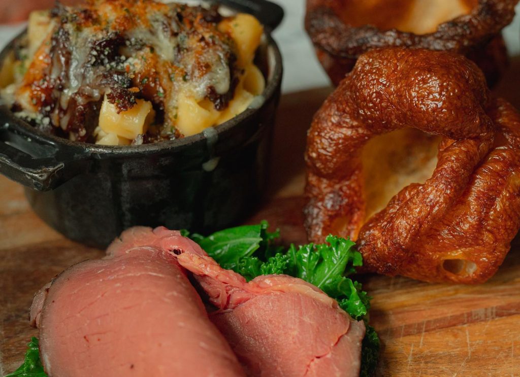 loveable-rogue-roast-beef-yorkshire-pudding