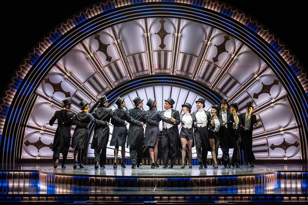 Get Lost In A Light-Hearted Love Story Of 1930s Dazzling Splendour At ‘Top Hat’ The Musical In Glasgow – Featuring Some Of The Most Delightful Costumes