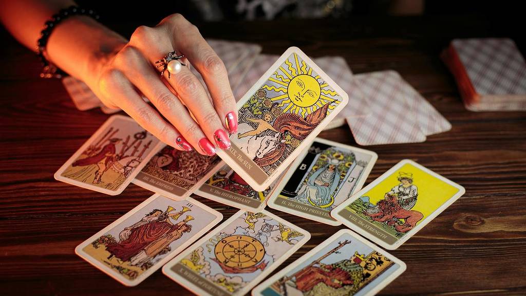 tarot cards micro experiences