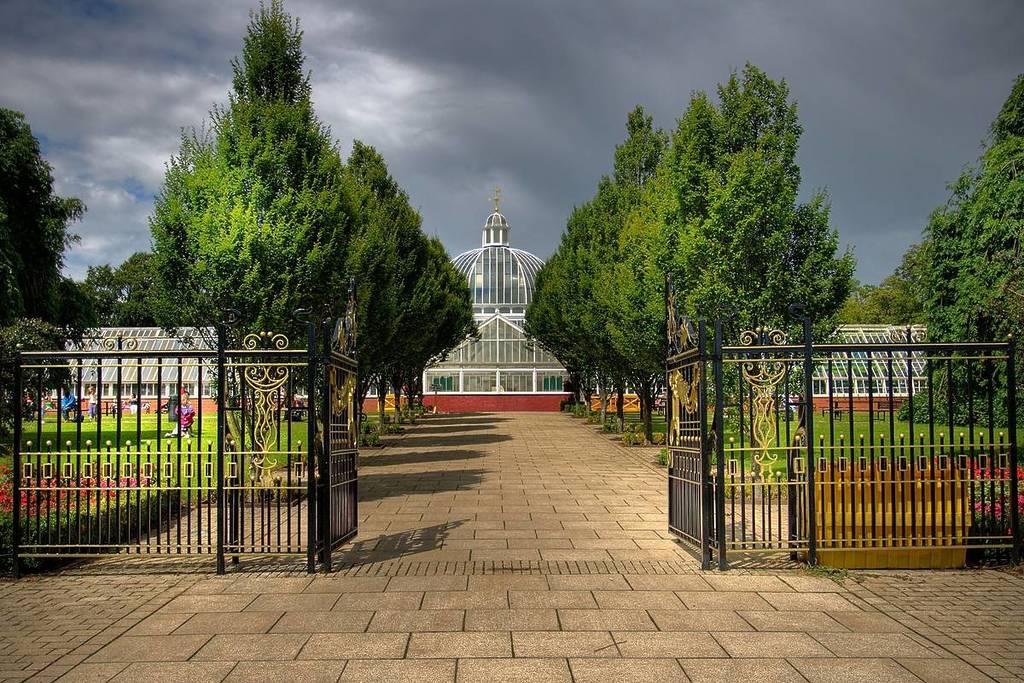 queen's park glasgow refurbishment