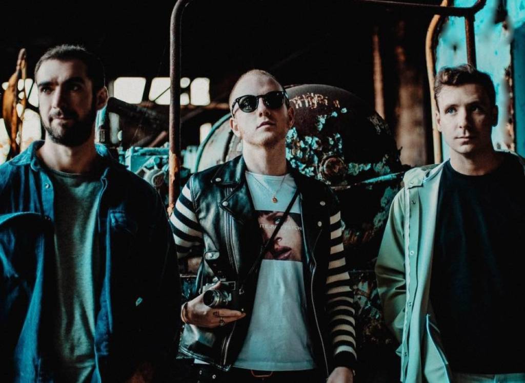 Two Door Cinema Club will perform their iconic album ‘Tourist History’ in full in Glasgow this winter – their first UK &amp; Ireland arena headline tour in 7 years