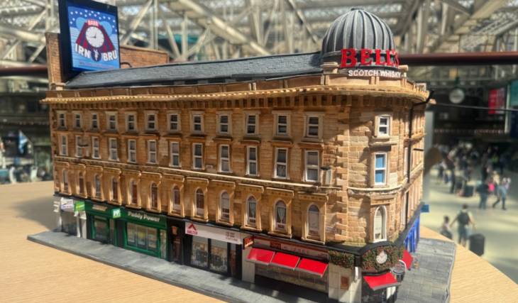 A new miniature replica of the burned-down Union Street B-listed building has popped up at Glasgow Central