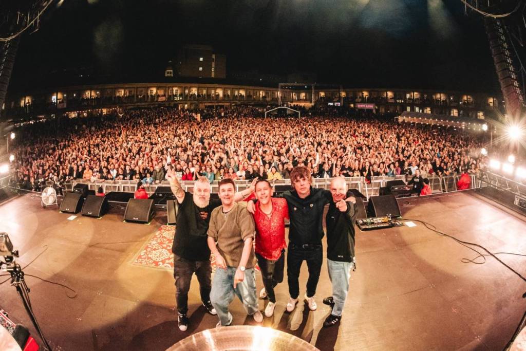 Celebrating 30 years of ‘A Maximum High’, indie legends Shed Seven are bringing an intimate anniversary tour to Glasgow this October – here’s how to get tickets