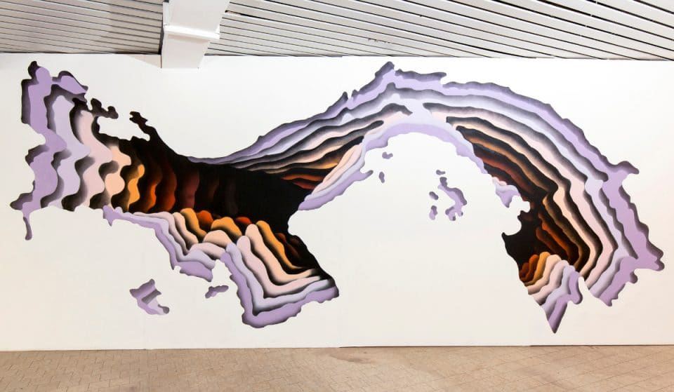 Urban Artist „1010“ malt ein riesiges Wandbild in Altona