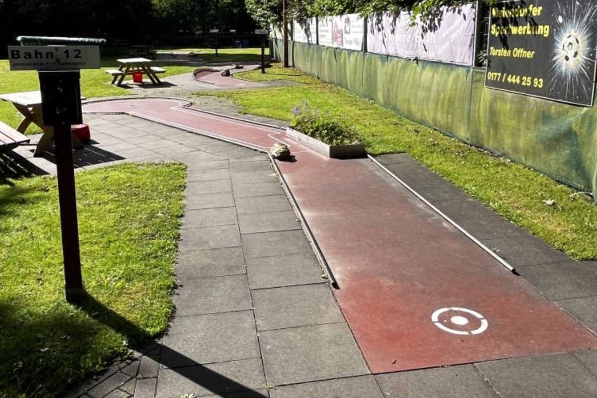 The Hamburg Mini Golf Club