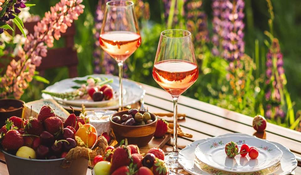 Genuss unter freiem Himmel: Diese 5 Hamburger Restaurants mit Terrasse müsst ihr probieren