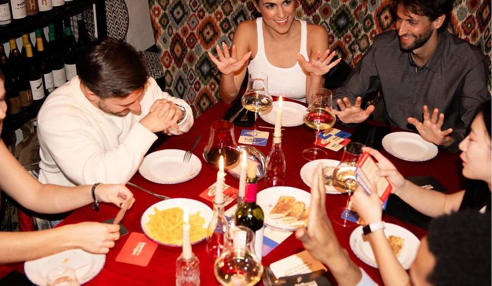 No swiping and no scrolling &#8211; this social dining event in Hamburg focuses on real connections with like-minded people