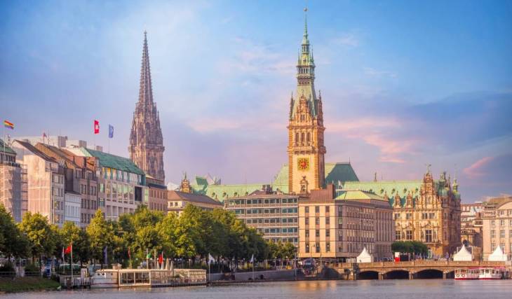 Goldene Abende, kühle Drinks, laue Nächte: Diese Highlights erwarten euch im August in Hamburg