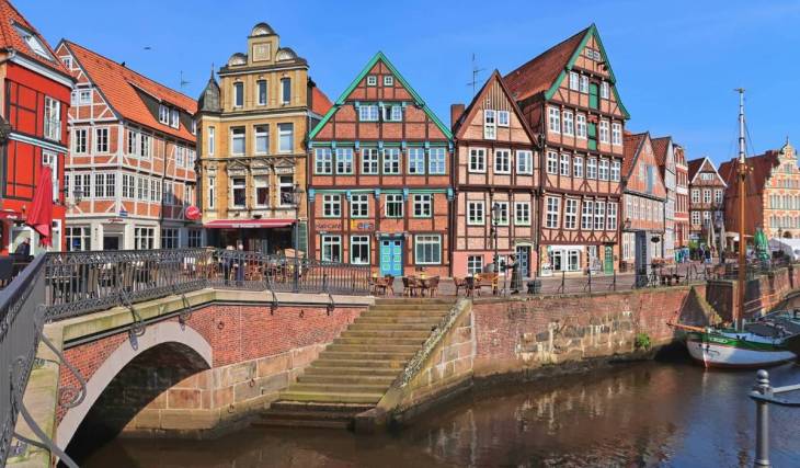 Der perfekte Tagestrip ab Hamburg: Entdeckt das verborgene Fachwerkwunder Stade