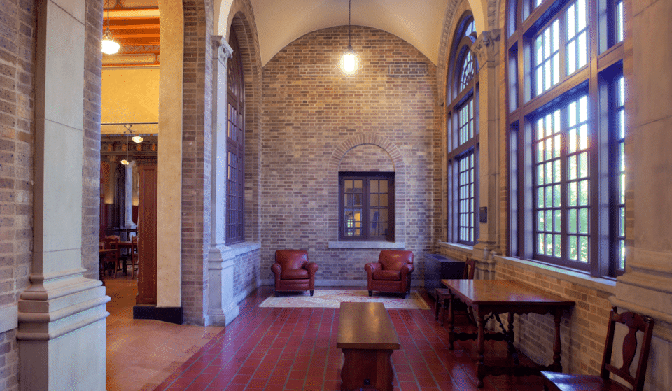 This Historical Houston Library Is A Gorgeous Hidden Gem