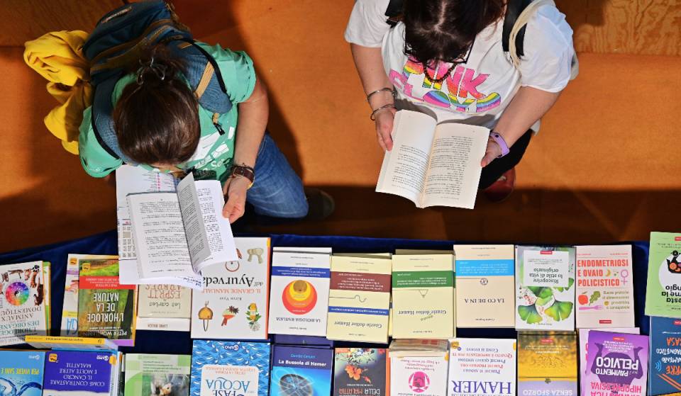 Este enorme festival del libro GRATUITO de dos días se adueña de Houston este fin de semana, con más de 60 expositores, más de 30 autores y puestos de libros «a ciegas»