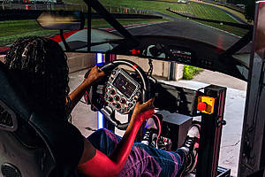World Class Racing Simulator Lounge Coming To Houston March