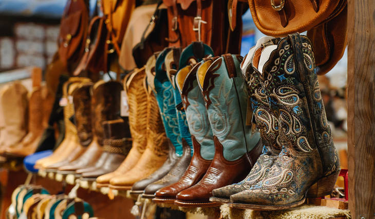 10 lugares donde encontrar ropa western en Houston, desde botas de vaquero hasta corbatas bolo