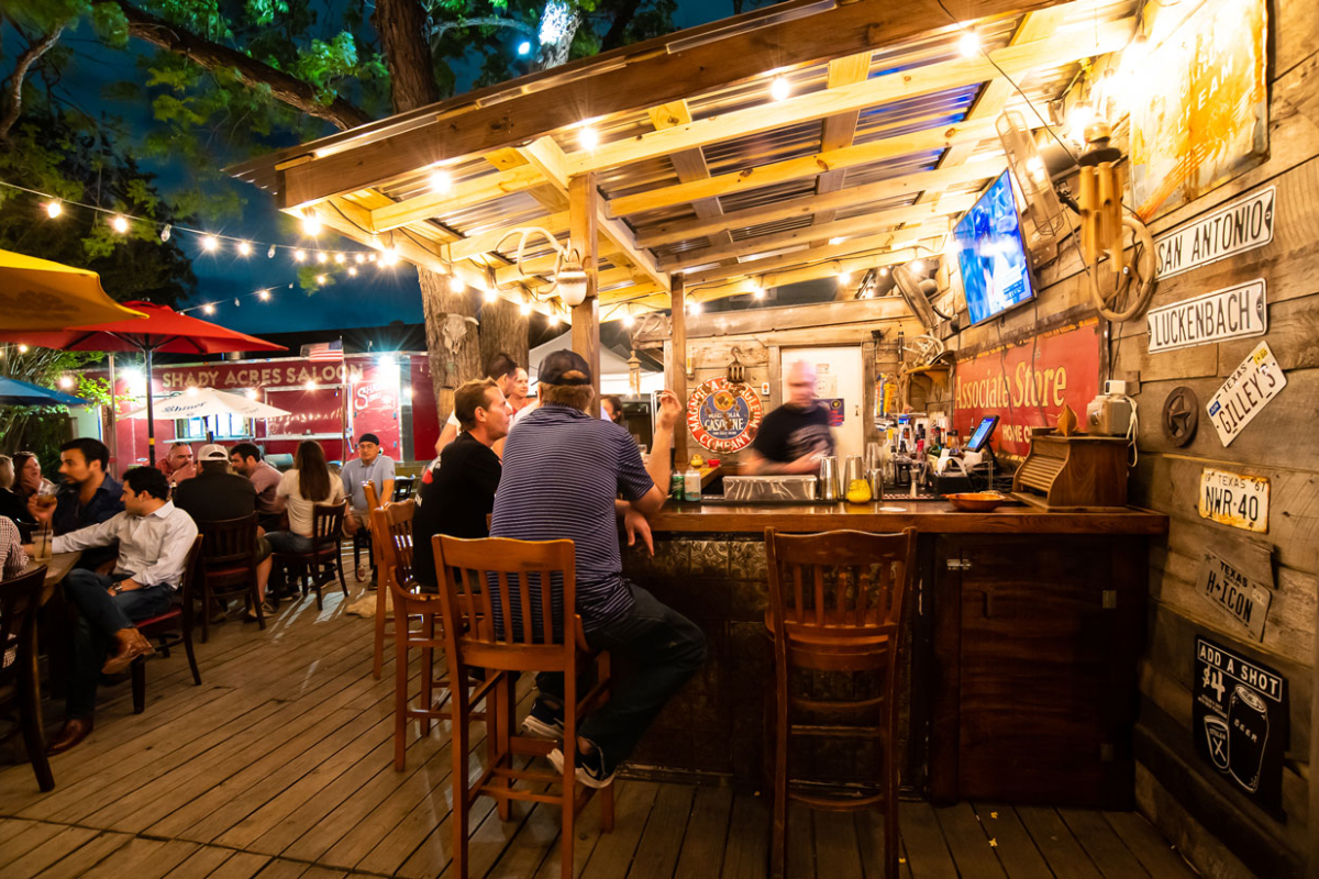 10+ Rootin'-Tootin' Honky Tonks In Houston