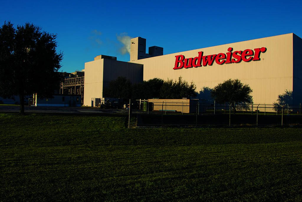 Imagen de la fábrica de cerveza de Anheuser-Busch en Houston.