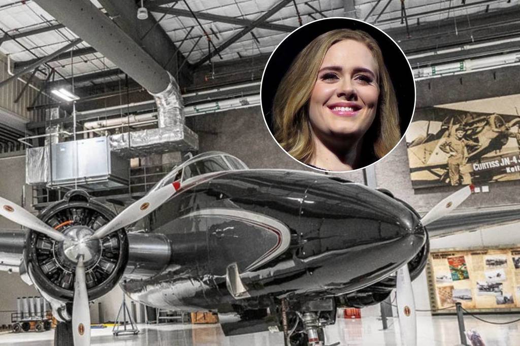 Una imagen de un avión en el Lone Star Flight Museum de Houston y Adele en un concierto
