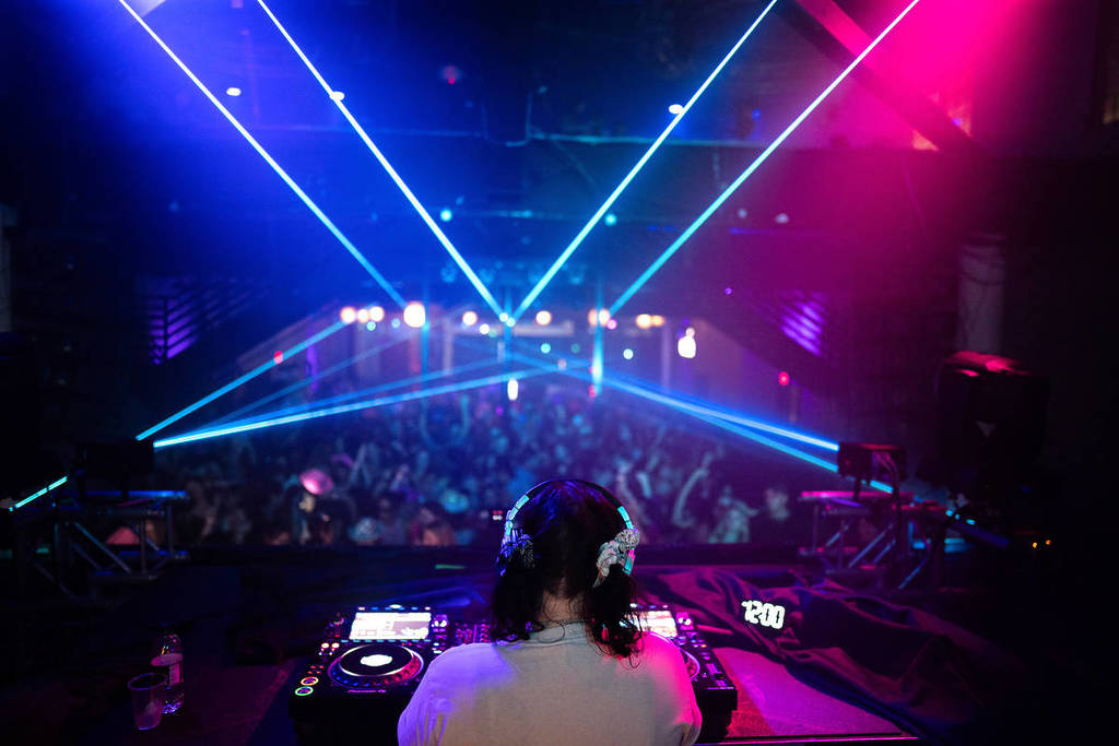 This Limited Club Experience Starts And Ends Early Enough So You Have No Excuse Not To Go