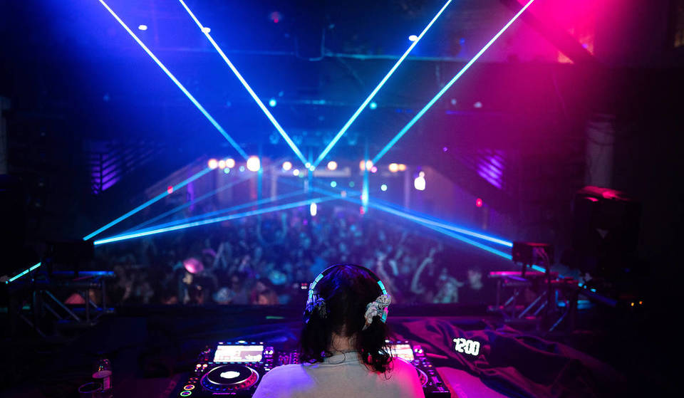 This Limited Club Experience Starts And Ends Early Enough So You Have No Excuse Not To Go